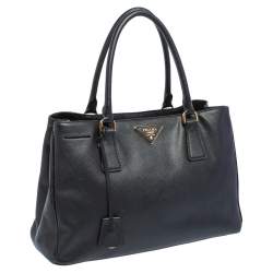 Pre Owned Prada Black Saffiano Lux Leather Middle Zip Tote