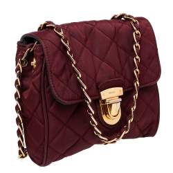 Pre Owned Prada Burgundy Quilted Nylon Pushlock Crossbody Bag