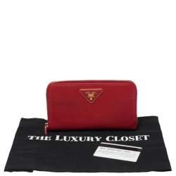 Pre Owned محفظة برادا جلد سافيانو لوكس أحمر بسحاب دائري