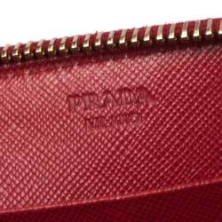 Pre Owned محفظة برادا جلد سافيانو لوكس أحمر بسحاب دائري