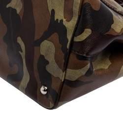 Pre Owned Prada Green Camouflage Leather Spazzolato Shopper Tote