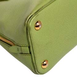 Pre Owned Prada Green Saffiano Leather Galleria Zip Tote
