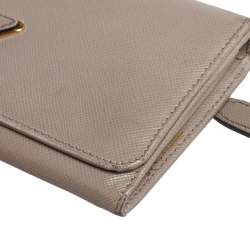 Pre Owned Prada Beige Saffiano Lux Leather Flap Continental Wallet