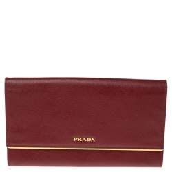 Pre Owned Prada Red Saffiano Lux Leather Metal Bar Flap Continental Wallet