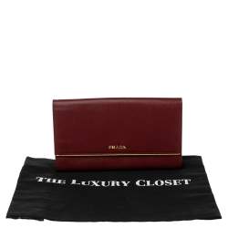 Pre Owned Prada Red Saffiano Lux Leather Metal Bar Flap Continental Wallet