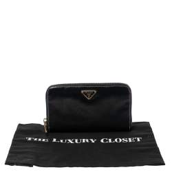 Pre Owned Prada Navy Blue Saffiano Patent Leather Zip Around Wallet 