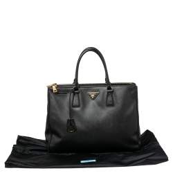 Pre Owned Prada Black Saffiano Lux Leather Medium Galleria Double Zip Tote