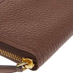 Pre Owned Prada Brown Vitello Daino Leather Zip Around Wallet