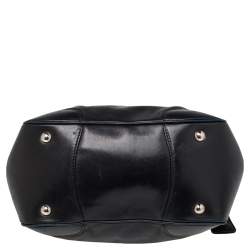 مملوكة مسبقًا حقيبة برادا جلد أسود بيد علوية