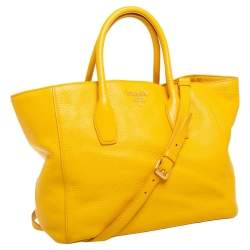 مملوكة مسبقًا حقيبة يد توتس برادا جلد  فيتيلو داينو أصفر