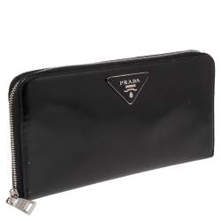 Pre Owned Prada Black Glossy Leather Zip Around Wallet