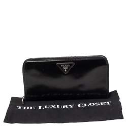 Pre Owned Prada Black Glossy Leather Zip Around Wallet