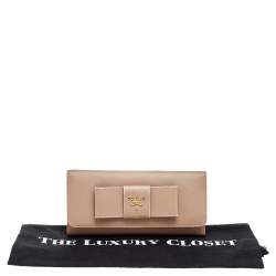 Pre Owned Prada Beige Saffiano Leather Bow Continental Wallet