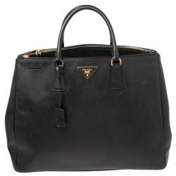 Pre Owned Prada Black Saffiano Leather Executive Double Zip Tote