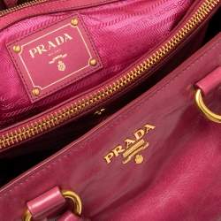 Pre Owned Prada Fuchsia Vitello Shine Leather Shopper Tote