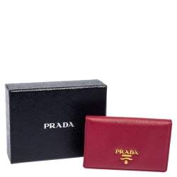 Pre Owned محفظة بطاقات برادا بيزنس جلد سافيانو وردي قلاب 