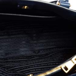 Pre Owned Prada Blue Saffiano Lux Leather Medium Galleria Zip Tote