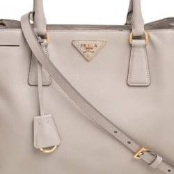 Pre Owned Prada Beige Saffiano Lux Leather Medium Galleria Double Zip Tote
