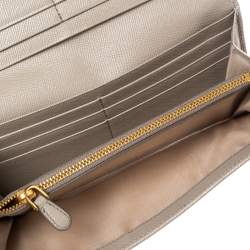 Pre Owned Prada Light Beige Saffiano Lux Leather Flap Continental Wallet