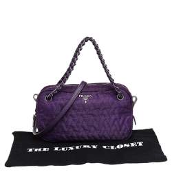 مملوكة مسبقًا حقيبة كتف كاميرا برادا نايلون مبطن بنفسجي