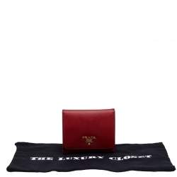 Pre Owned Prada Red Saffiano Leather Compact Wallet
