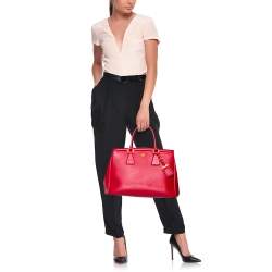 Pre Owned Prada Red Saffiano Leather Parabole Tote