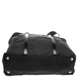 Pre Owned Prada Black Nylon and Leather Zip Tote