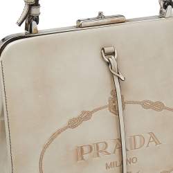 مملوكة مسبقًا Prada Beige Patent Leather Spazzolato Frame Top Handle Bag