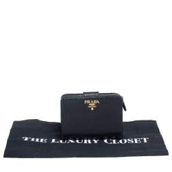 Pre Owned Prada Black Leather Bifold Wallet