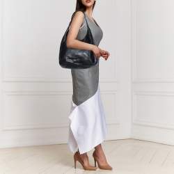 Pre Owned Prada Black Vitello Daino Leather Pocket Hobo