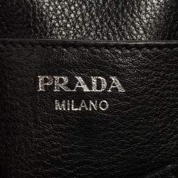 Pre Owned Prada Black Vitello Daino Leather Pocket Hobo