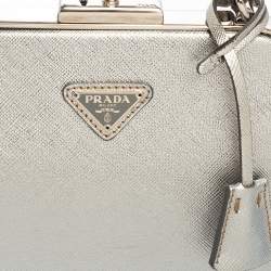 Pre Owned حقيبة يد علوية برادا إطار جلد سافيانو فضي