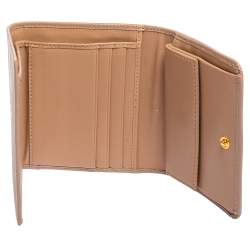 Pre Owned Prada Beige Saffiano Leather Compact Wallet
