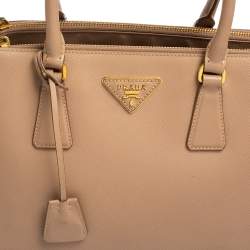 Pre Owned Prada Beige Saffiano Lux Leather Small Double Zip Galleria Tote