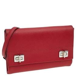 Pre Owned Prada Red Saffiano Turnlock Chain Shoulder Bag