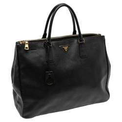 Pre Owned Prada Black Saffiano Lux Leather Executive Galleria Double Zip Tote