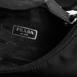 Pre Owned Prada Black Nylon Re-Edition 2000 Shoulder Bag