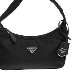 Pre Owned Prada Black Nylon Re-Edition 2000 Shoulder Bag