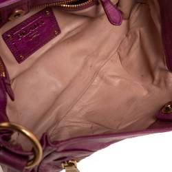 Pre Owned Prada Magenta Leather Buckle Flap Baguette Shoulder Bag