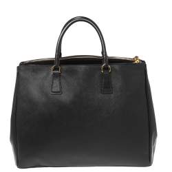 Pre Owned Prada Black Saffiano Lux Leather Executive Galleria Double Zip Tote