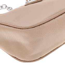 Pre Owned Prada Beige Nylon Re-Edition 2005 Shoulder Bag