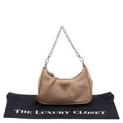 Pre Owned Prada Beige Nylon Re-Edition 2005 Shoulder Bag