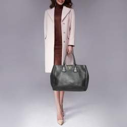 Pre Owned Prada Black Leather Large Open Tote