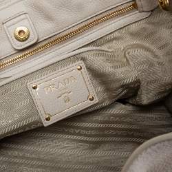 Pre Owned Prada Pearl White Vitello Daino Leather Side Zip Tote