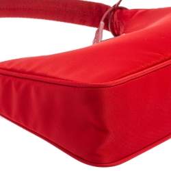 Pre Owned Prada Red Nylon Re-Edition 2000 Baguette Bag