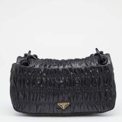 Pre Owned Prada Black Gaufre Leather Flap Chain Shoulder Bag