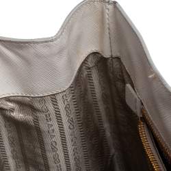 Pre Owned Prada Pearl White Saffiano Lux Leather Large Open Galleria Tote