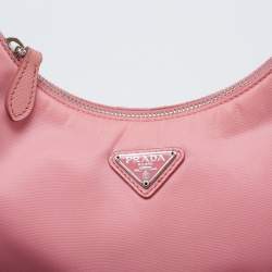 Pre Owned Prada Pink Nylon Re-Edition 2005 Shoulder Bag