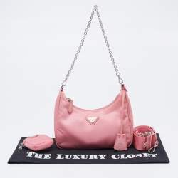 Pre Owned Prada Pink Nylon Re-Edition 2005 Shoulder Bag