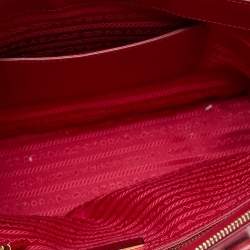 Pre Owned Prada Red Saffiano Lux Leather Small Galleria Double Zip Tote